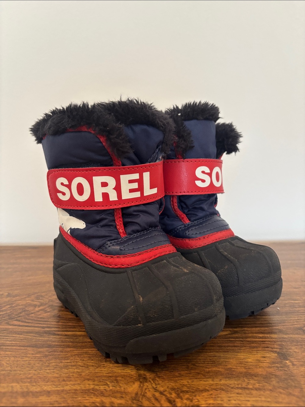 Sorel Kids Navy and Red Insulated Snow Boots